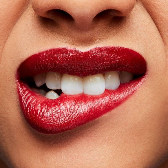 MAC Cosmetics Amplified Creme Lipstick in Dubonnet - Picture 4 of 4